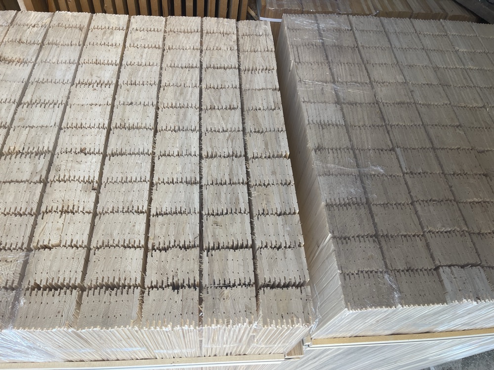 Planed and profiled timber packs